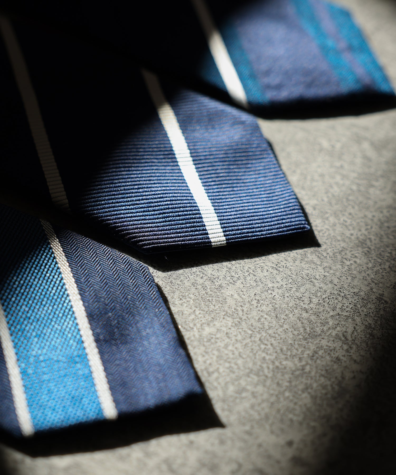 SILK TIE