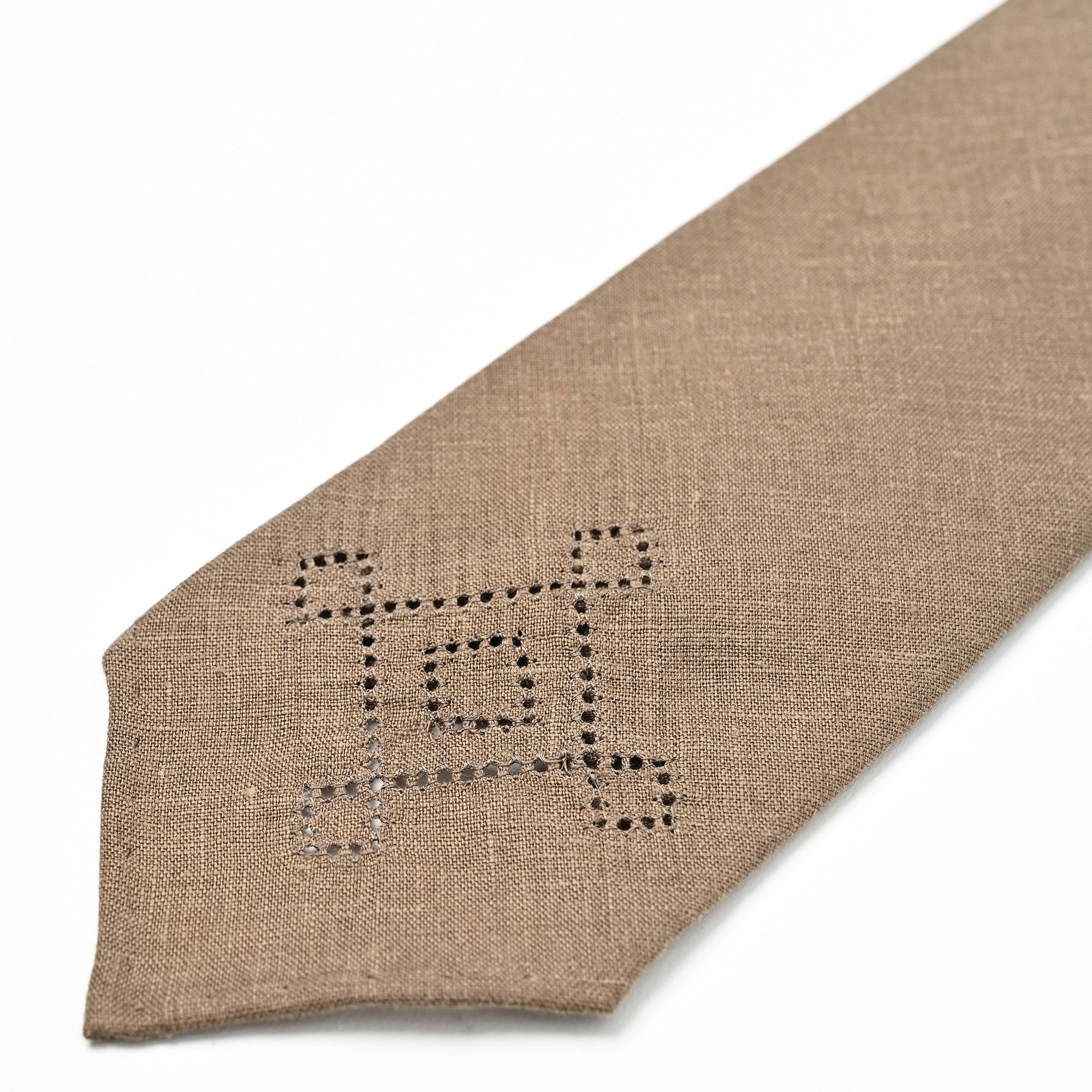 日本製 刺繍 リネン ネクタイ アメリカンネイティブ4 ブラウン