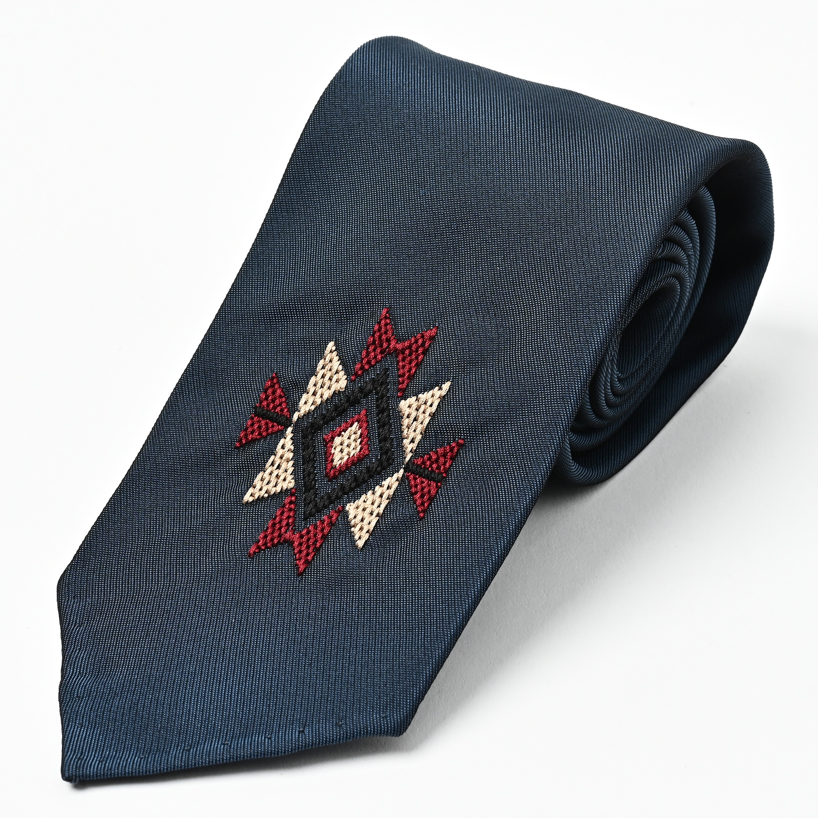 日本製 刺繍 シルク ネクタイ アメリカンネイティブ1 ネイビー