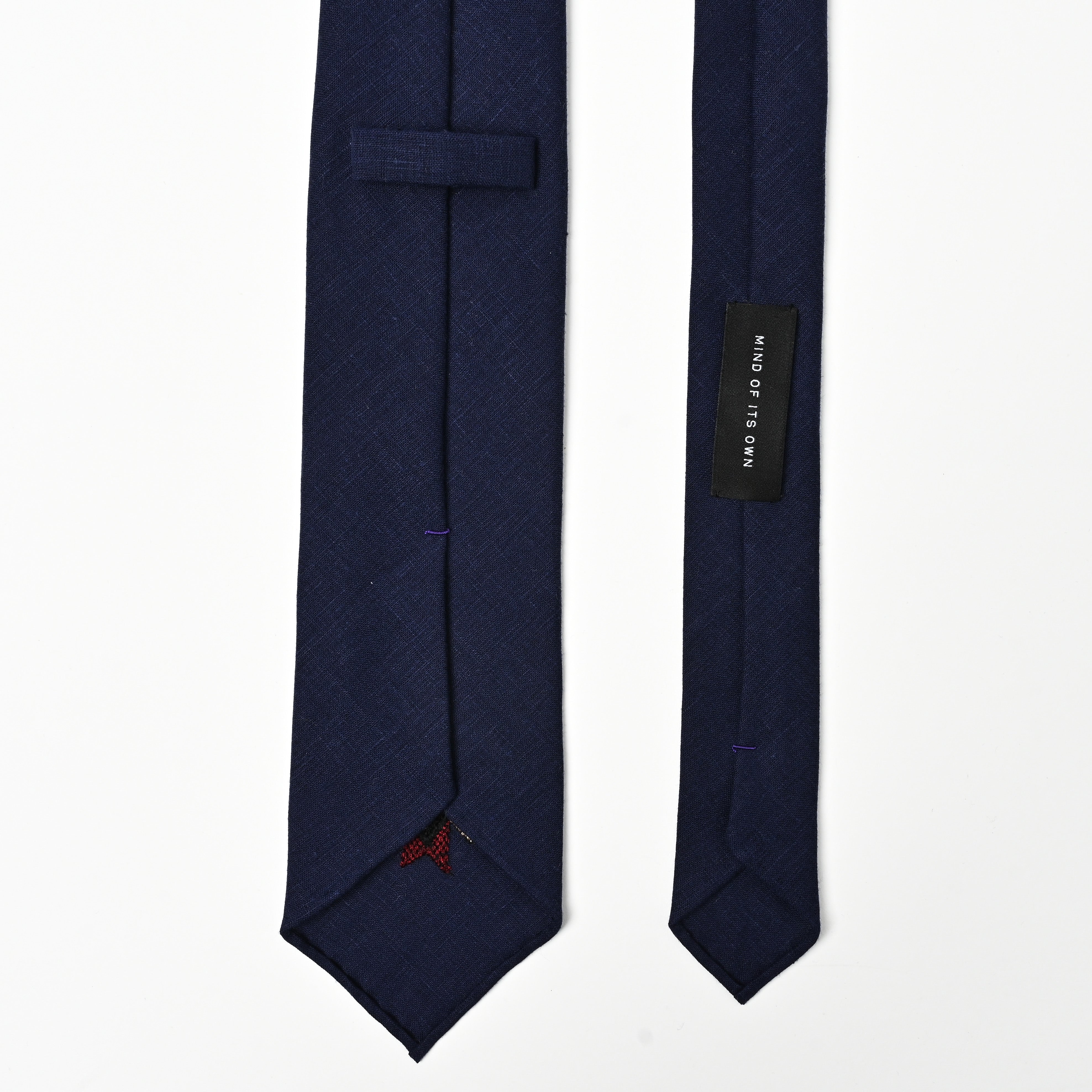 日本製　刺繍　リネン　ネクタイ　アメリカンネイティブ1　ネイビー